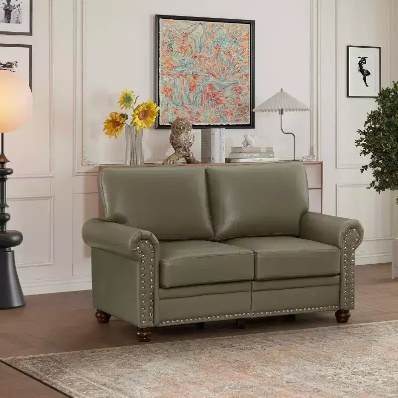 Divano in ecopelle liscia con decorazioni a borchie argentate e 2 contenitori estraibili sotto la seduta per soggiorno, Grigio