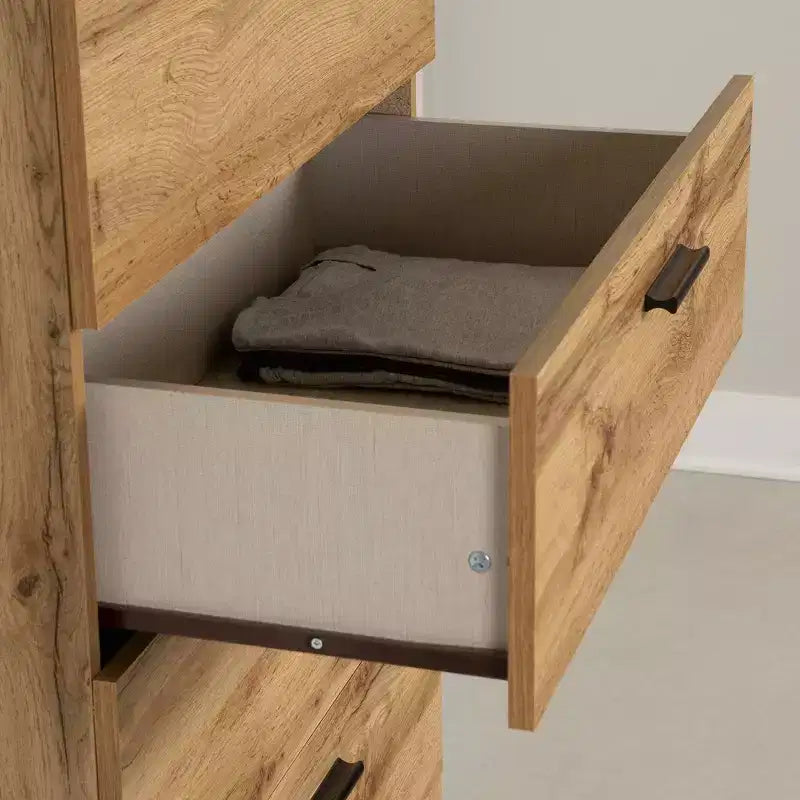 Cassettiera 5 cassetti Marrone/Rovere Nordik: Design Moderno Urbano, Maniglie e Gambe in Metallo, Superficie Laminata