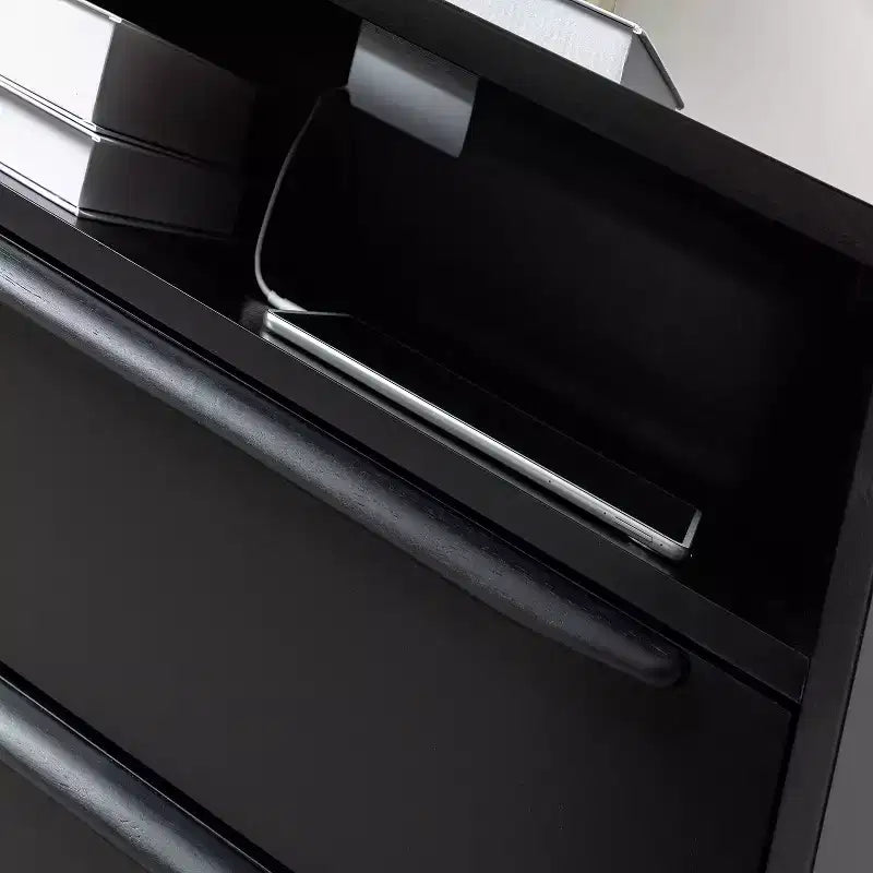 Tavolino finale Margery Mid-century Modern con 2 cassetti, prese integrate, gestione cavi e ripiano aperto